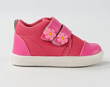 pink-baby-girl-shoes-before