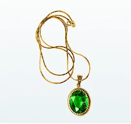 Emerald pendant necklace